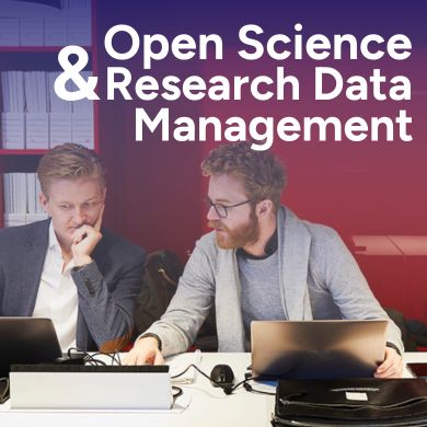 Två personer framför datorer. Text Open Science and Research Data Management.