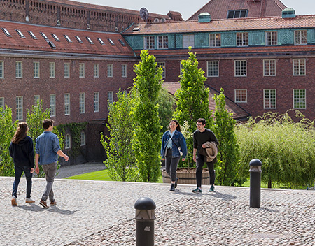 Students walking across courtyard