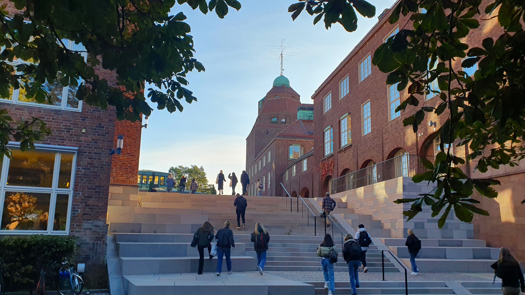 Students ascending the steps toward a building on the KTH campus. (Photo: David Callahan)