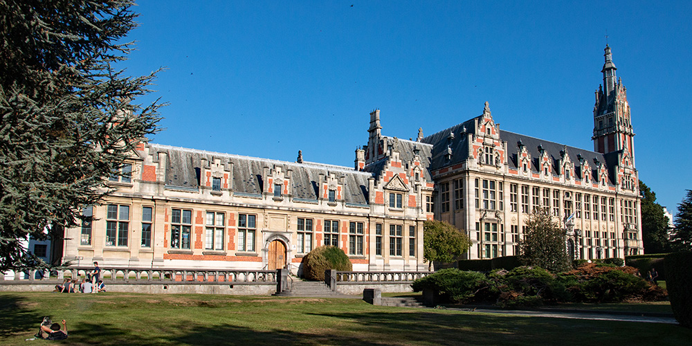 The main building on the Solbosch campus, located in the City of Brussels close to Ixelles